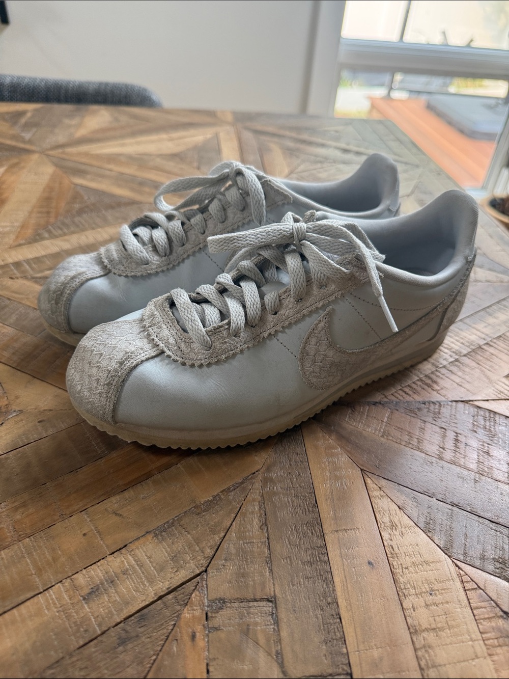 Rare Nike Cortez Women's 8.5 Sneakers in Light Gray with suede snakeskin details